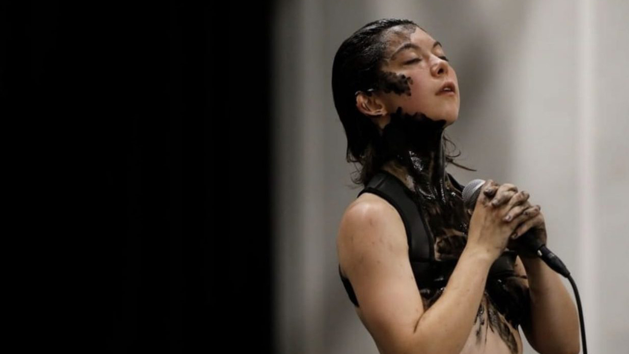 Bless the Sound that Saved a Witch like me (FR, BE) | Benjamin Kahn
